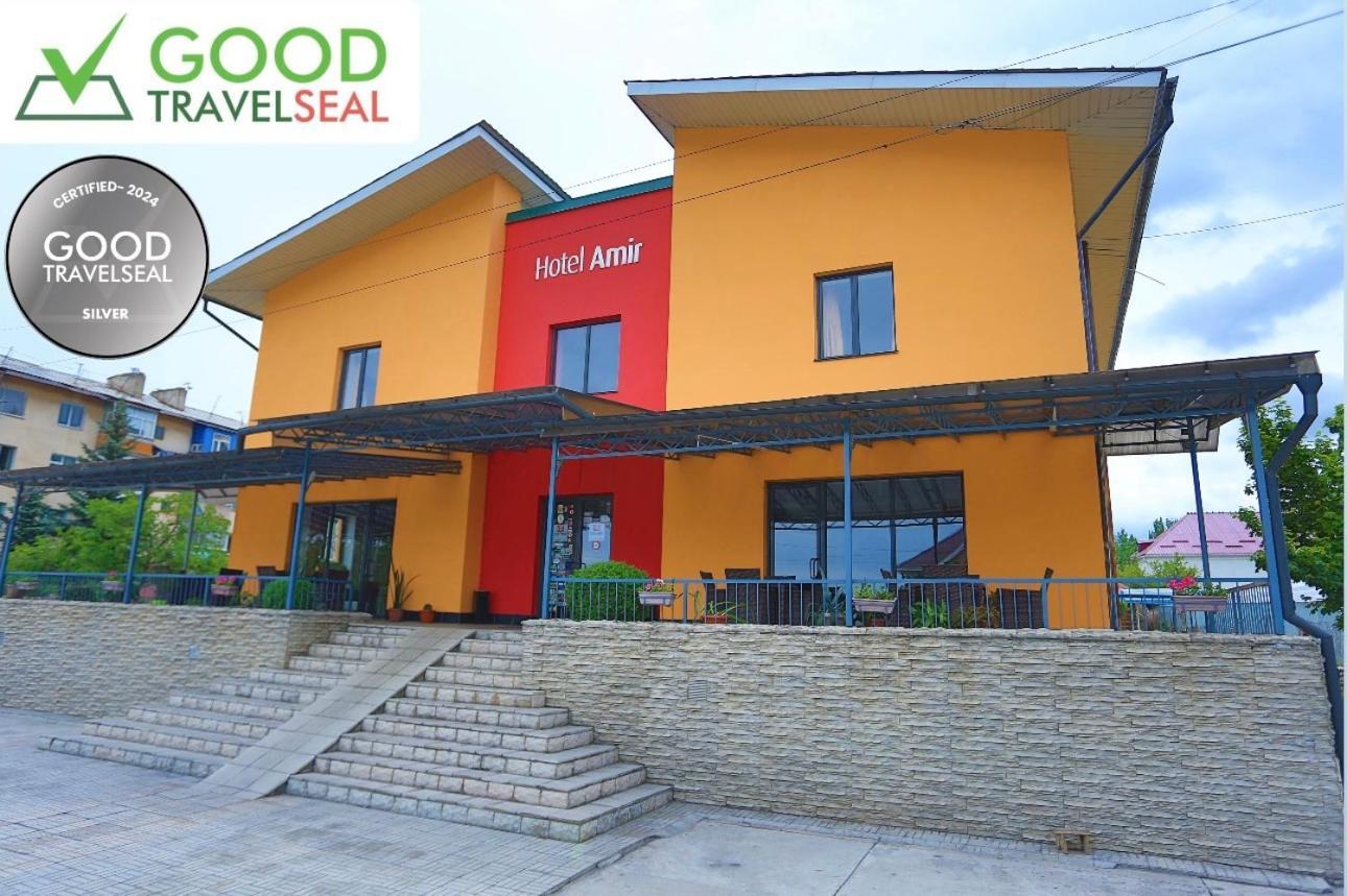 Amir Hotel Karakol Exterior foto